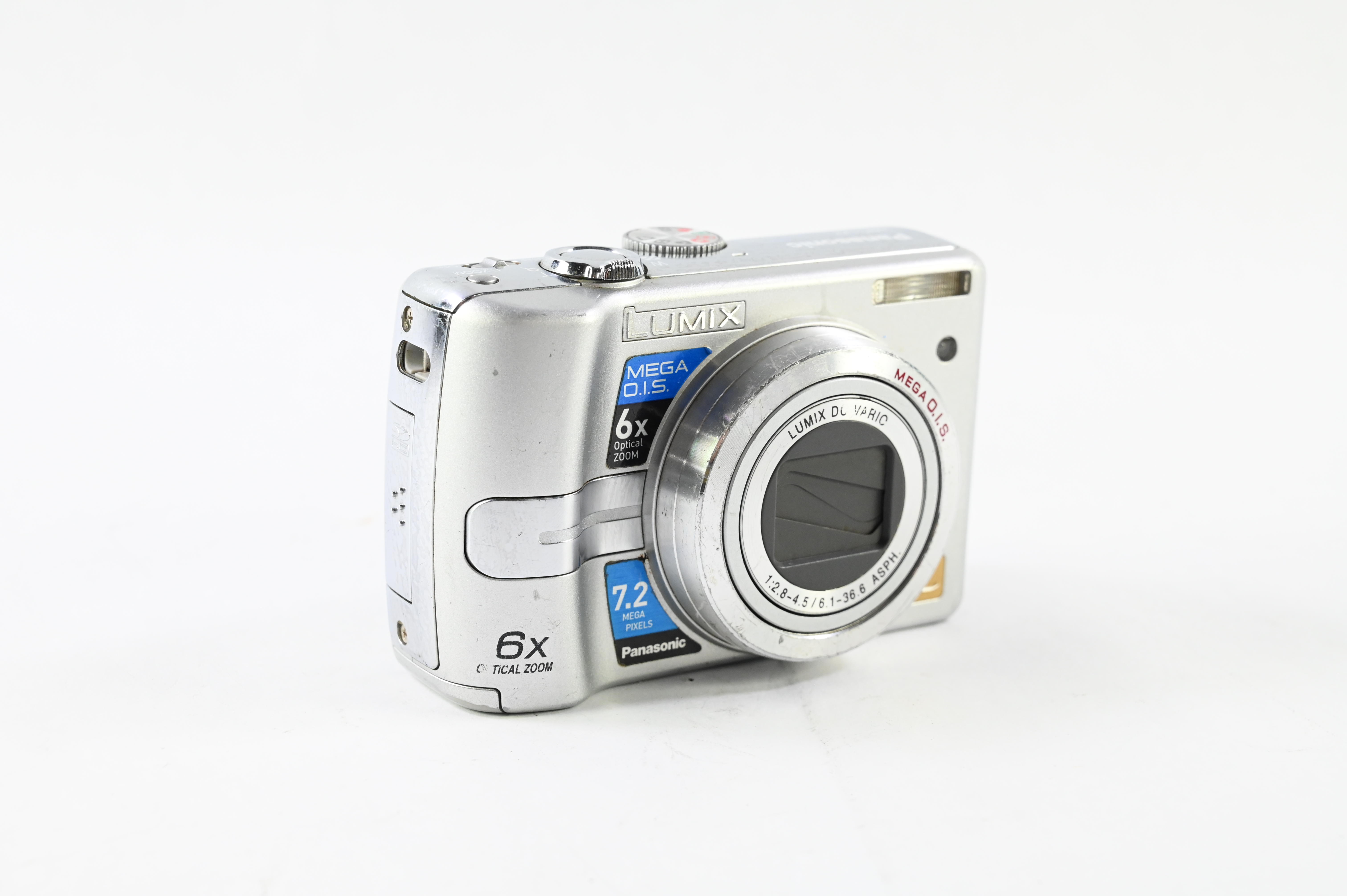 Panasonic Lumix DMC-LZ7 7.2MP Digital Camera w/6x Zoom