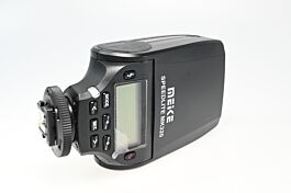 Flash Speedlite Meike MK320N TTL Per Nikon - Compatibile Con DSLR E Mirrorless, GN32, Display LCD, Testa Girevole