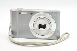 Used Sony Cyber-Shot DSC-W810 20.1MP Digital Camera w/6x 