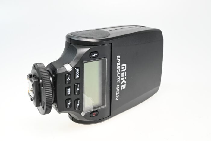 Flash Speedlite Meike MK-320S TTL Per Sony, Testa Girevole, 8 Livelli Potenza, LED Video - Compatibile A7, A6000, NEX