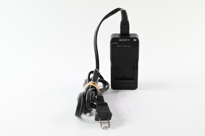 Used Sony BC-V615 AC Power Adapter Battery Charger 110-240V in