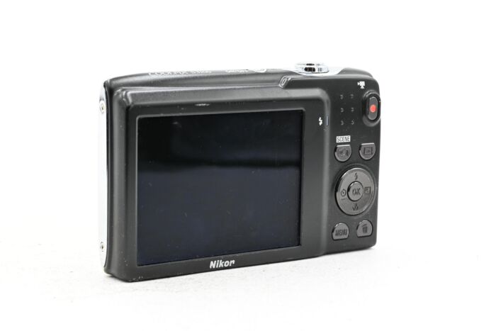 Used Nikon Coolpix S3100 14MP Digital Camera w/5x Zoom Silver