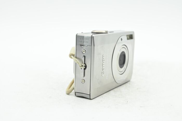 Used Canon PowerShot SD790 IS 10MP Digital Elph Digital w/3x Zoom