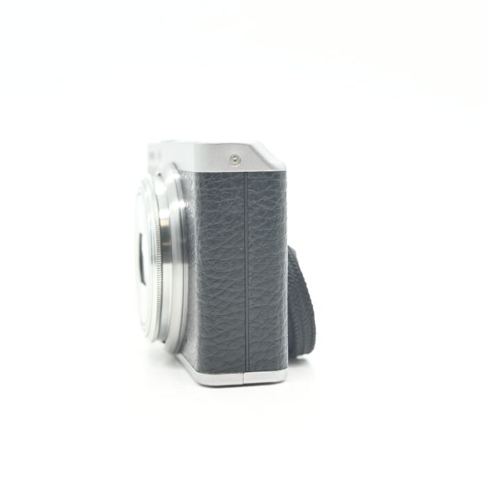 Used Fujifilm XF1 12MP Digital Camera w/4x Zoom *Inoperable in