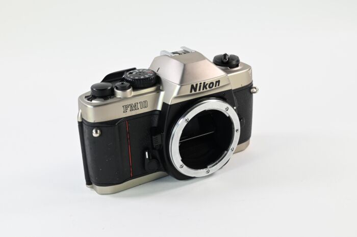 Used Nikon FM10 SLR Film Camera Body in 'Inoperable' condition