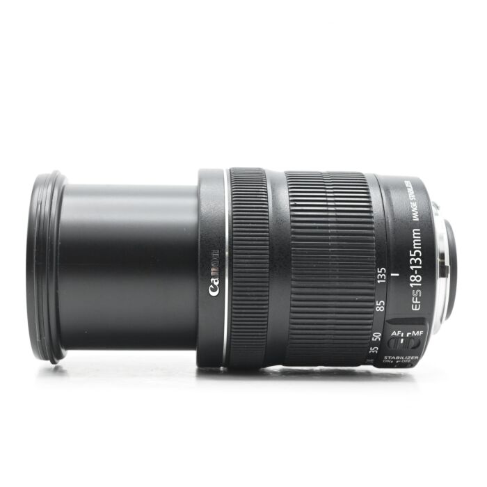 EF-S 18-135mm F3.5-5.6 IS STM 純正フード付き おすすめ Used