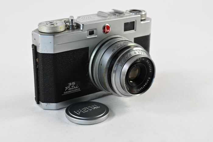 Used Petri 35 Color Corrected Super 2.8 Film Camera in 'Inoperable