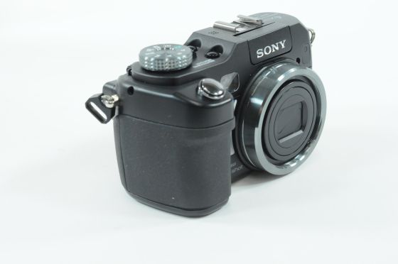 Sony Cyber-Shot DSC-V3 7.2 MP Digital Camera w/4x Zoom