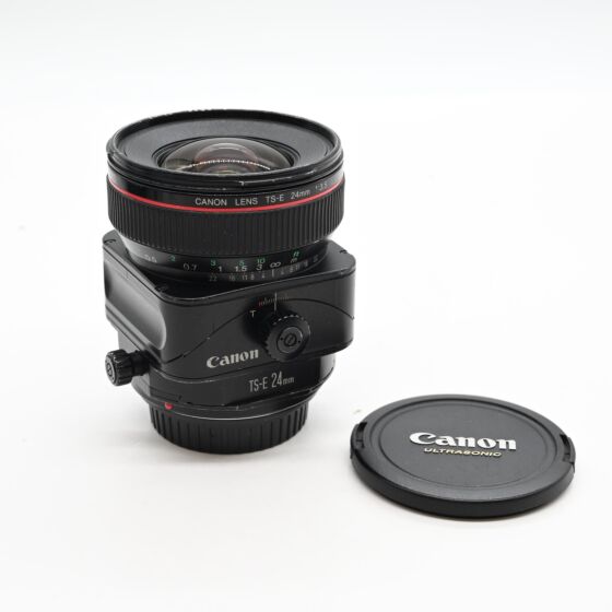 The Lens That Taught 35mm Cameras to Think Like a View Camera