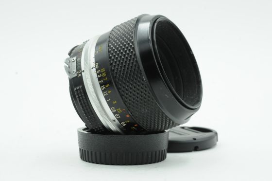 Nikon Nikkor-P.C. AI 55mm f3.5 Micro Lens