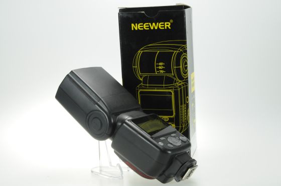 Neewer NW‑670 TTL Flash Speedlite for Canon