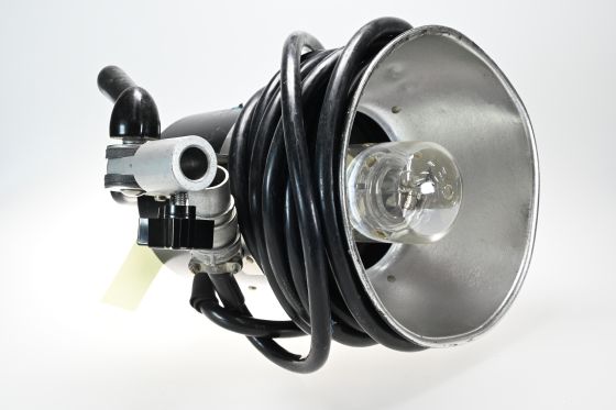 Speedotron Universal Light Head Strobe Model 102A for Black Line