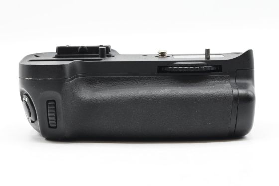 Genuine OEM Nikon MB-D11 Multi-Power Battery Grip for D7000