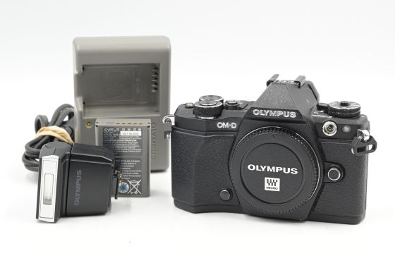 Olympus OM-D E-M5 Mark II 16MP Mirrorless Digital Body w/FL-LM3 Flash MFT