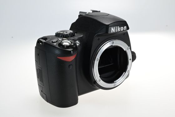 Nikon D40 6.1MP Digital SLR Camera Body