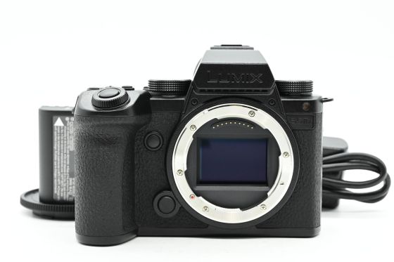 Panasonic Lumix DC-S5 IIX 24.2MP Mirrorless Digital L-Mount Camera S5IIX