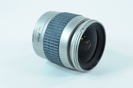 Nikon Nikkor AF 28-80mm f3.3-5.6 G Lens Silver