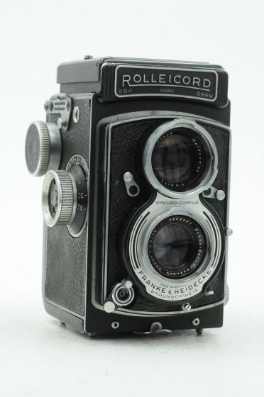 Rollei Rolleicord V TLR Film Camera w/75mm f3.5 Xenar Lens *Read