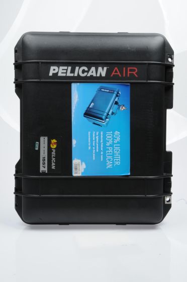 Pelican 1557 Air Case - Int. 17.33 x 13.00 x 9.75 in (44 x 33 x 24.8 cm)