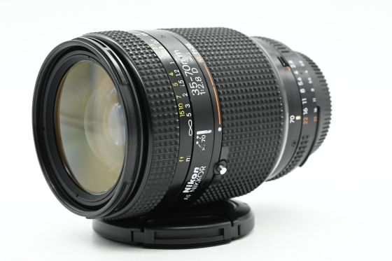 Nikon Nikkor AF 35-70mm f2.8 D Macro Lens