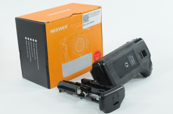 Neewer Battery grip for Canon 550D/T2i 600D