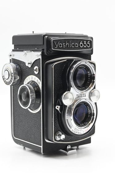 Yashica 635 Twin Lens Camera 80mm 3.5 Yashikor 6x6 1-1/500 1958