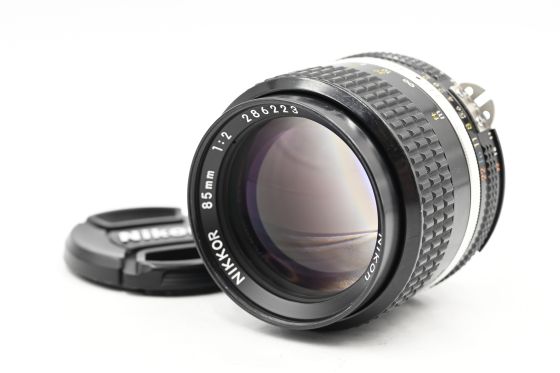 Nikon Nikkor AI-S 85mm f2 Lens AIS