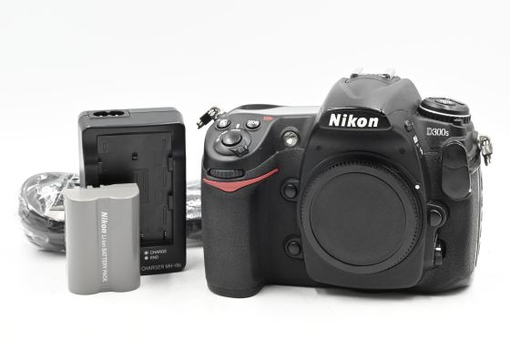 Nikon D300s 12.3MP Digital Camera Body