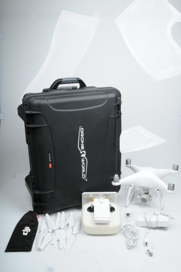 DJI Phantom 4 Quadcopter Drone 3-Axis Gimbal Camera w/Hard Case