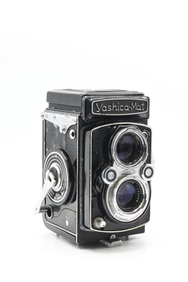 Yashica-Mat Twin Lens Camera 80mm f3.5 6x6 1-1/500 1958 [Parts/Repair]