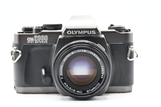 Olympus OM2000 Spot Metering SLR Film Camera Kit w/ 50mm Lens