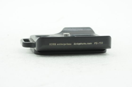 Kirk PZ-123 Quick Release Plate for Nikon D700 w/MB-D10 Grip