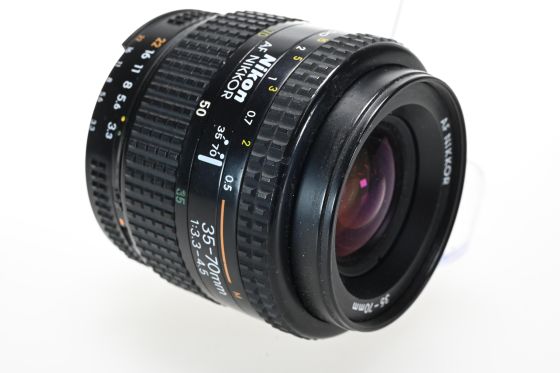 Nikon Nikkor AF 35-70mm f3.3-4.5 Lens Late