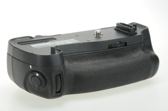 Misc MB-D16 Battery Grip for Nikon D750