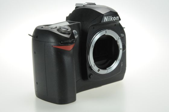 Nikon D70s 6.1MP Digital SLR Camera Body