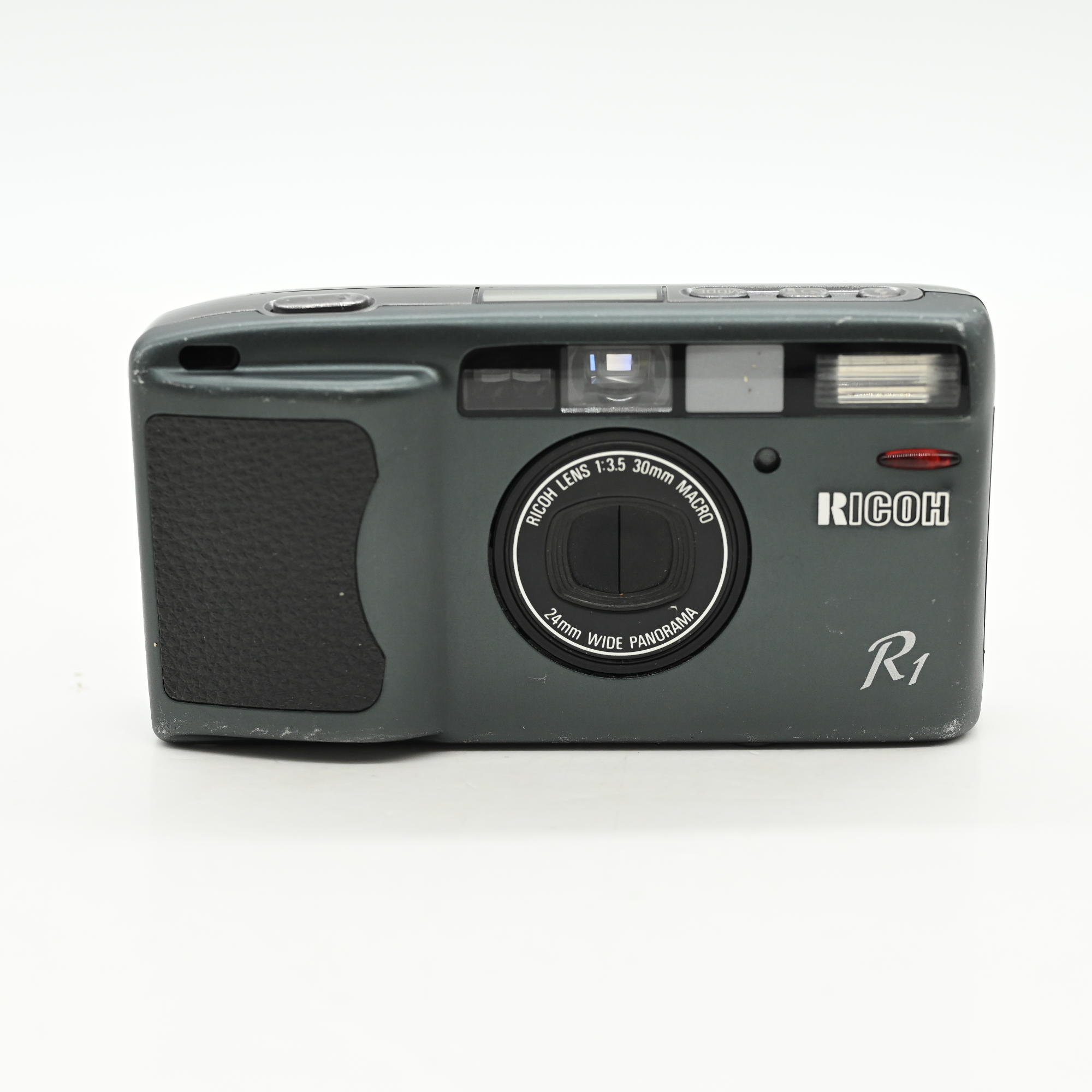 Ricoh R1 Shutter Ricoh R1 35mm Point & Shoot Film Camera *READ